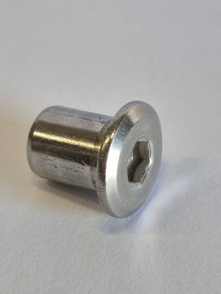 Stainless steel M8 nut (hex socket)