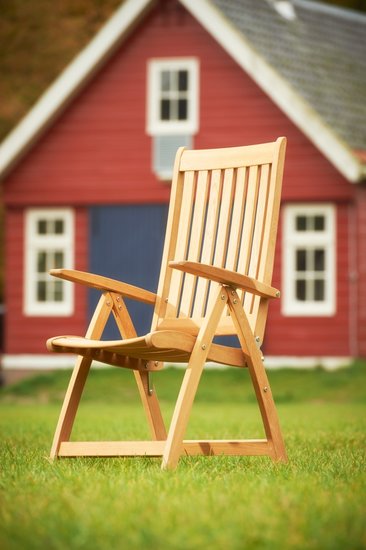 Traditional Teak ALEXIA recliner 
